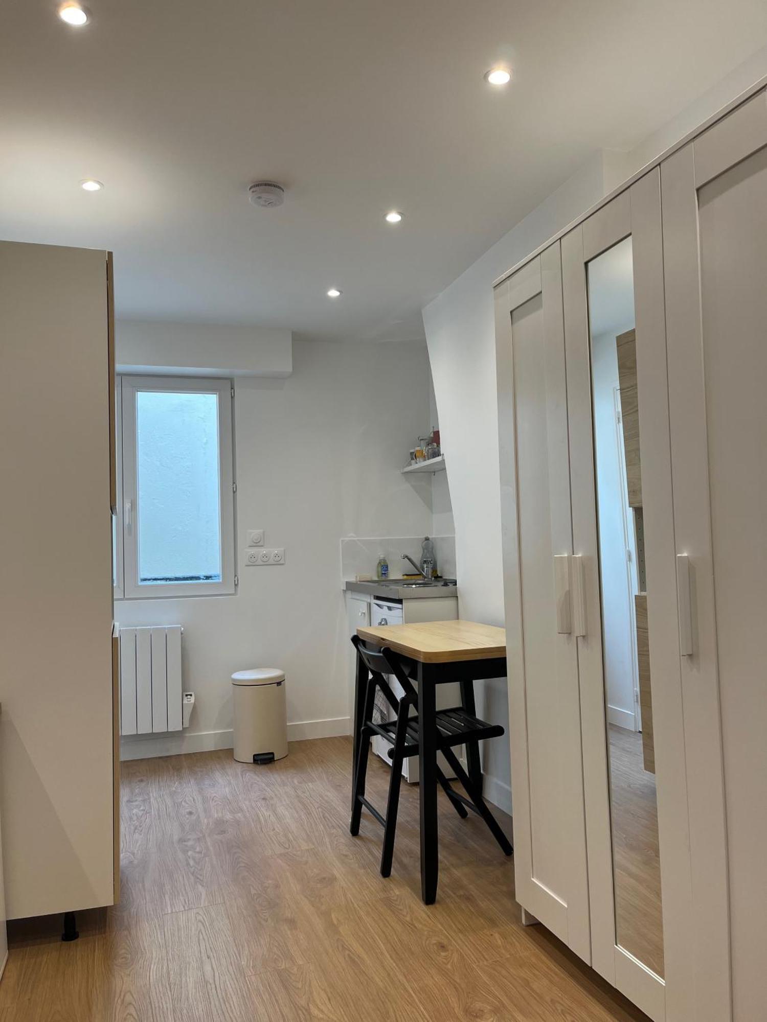 Brand New Studio In Central Near Opera *